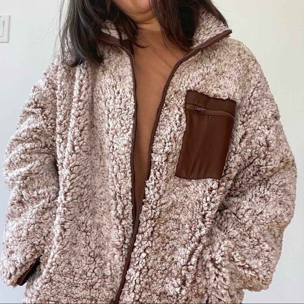 SHEIN Drop Shoulder Contrast Patch Pocket Zipper Teddy Coat - S